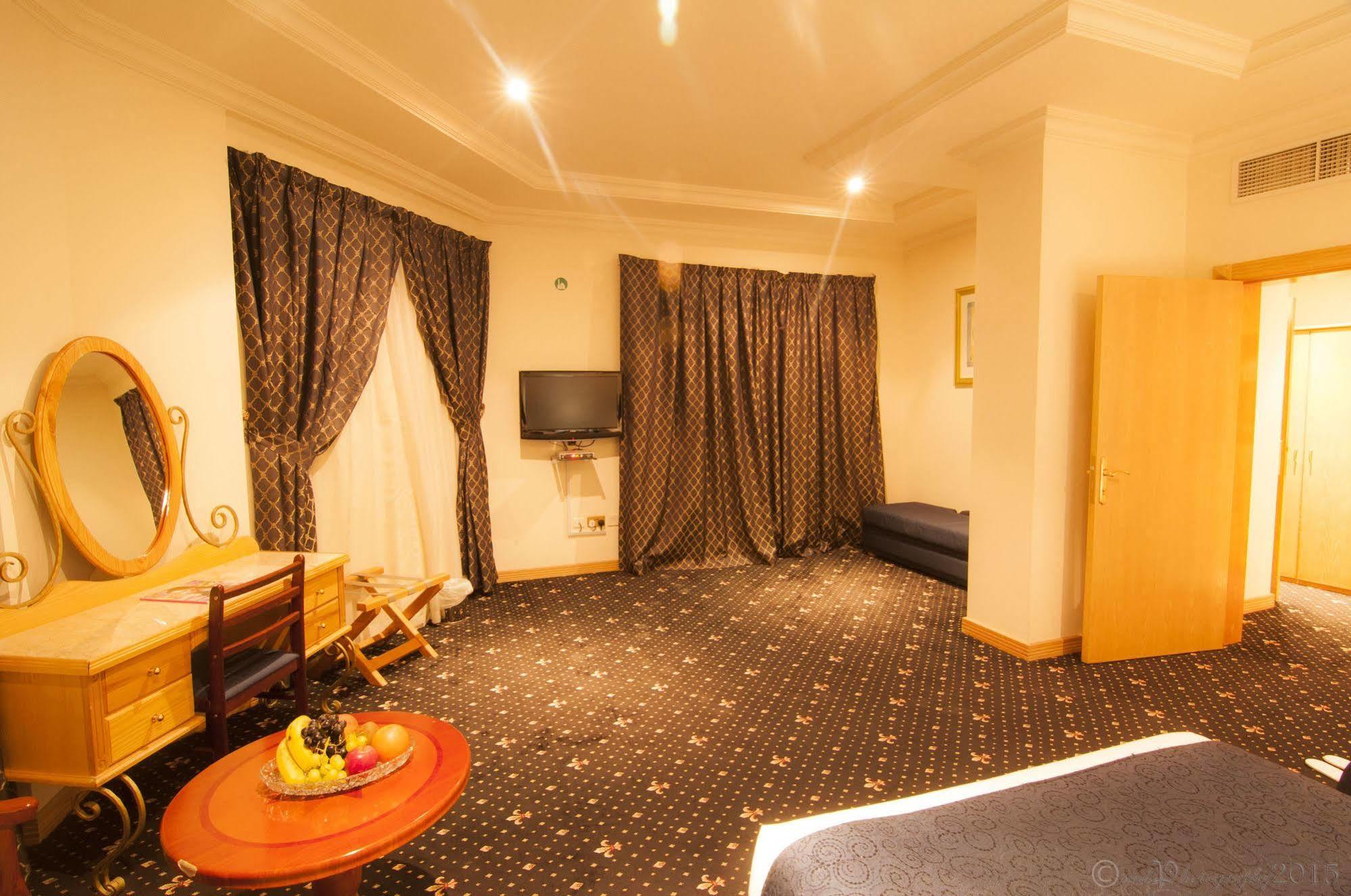 Cayam Hotel Doha Exterior photo